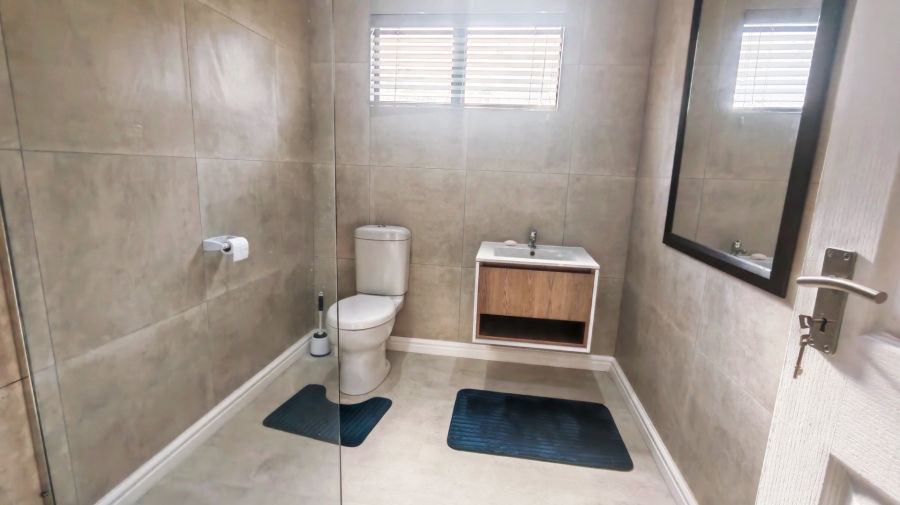 2 Bedroom Property for Sale in Sandhoogte Western Cape
